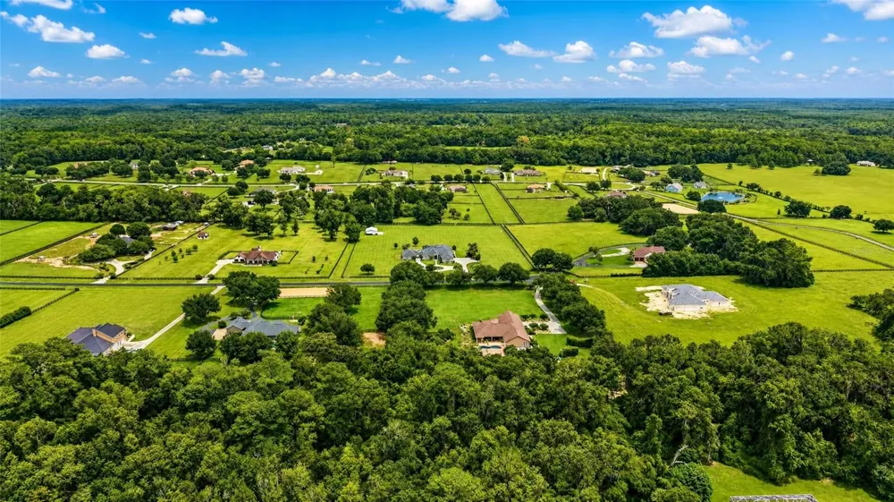 9389 SW 14TH AVENUE ocala, FL 34476