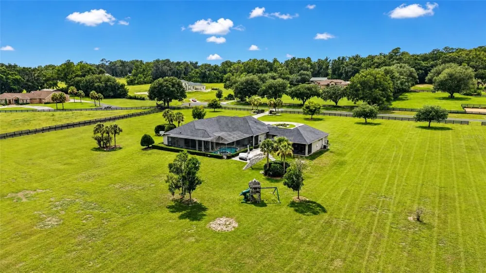 9389 SW 14TH AVENUE ocala, FL 34476