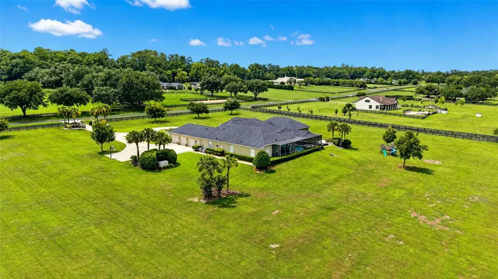 9389 SW 14TH AVENUE ocala, FL 34476