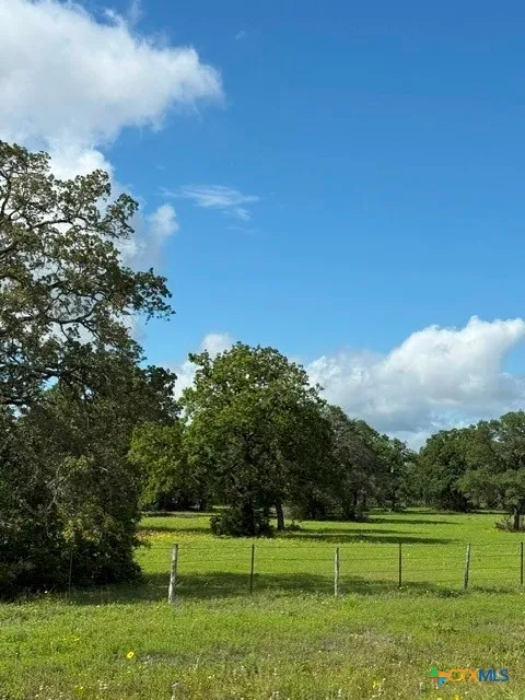 Fm-1447 Yoakum, TX 77995