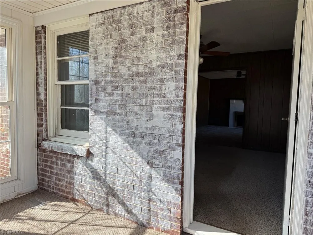 2282 Old Pipers Gap Cana, VA 24317