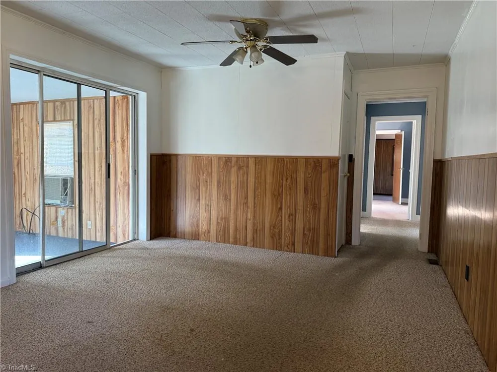2282 Old Pipers Gap Cana, VA 24317