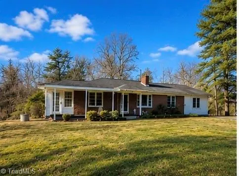 2282 Old Pipers Gap Cana, VA 24317