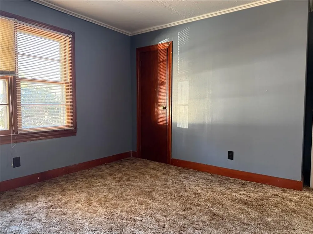 2282 Old Pipers Gap Cana, VA 24317