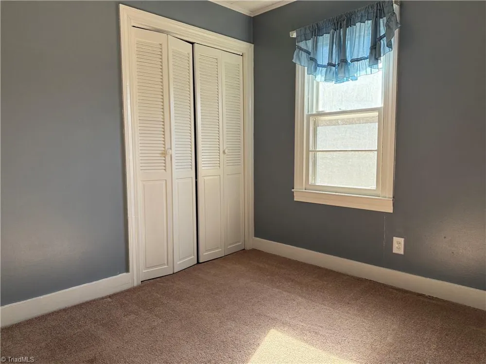 2282 Old Pipers Gap Cana, VA 24317