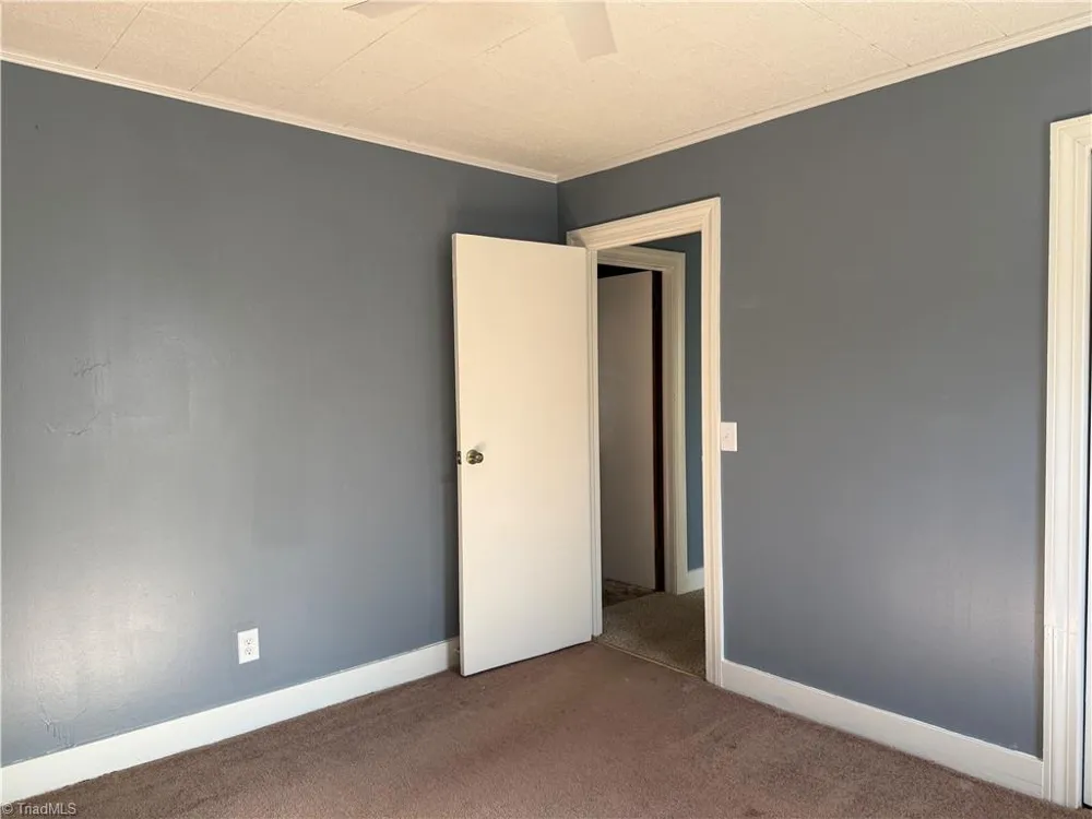 2282 Old Pipers Gap Cana, VA 24317