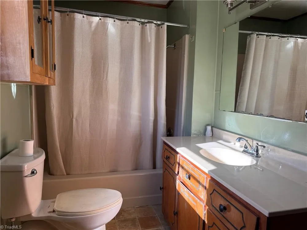 2282 Old Pipers Gap Cana, VA 24317