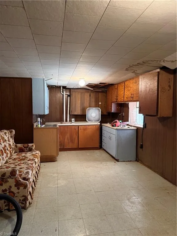 2282 Old Pipers Gap Cana, VA 24317