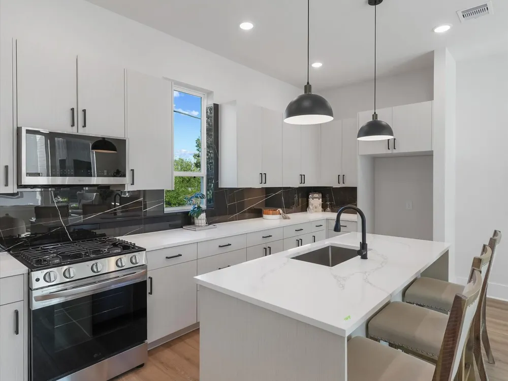 4710 Thornton Villas Lane