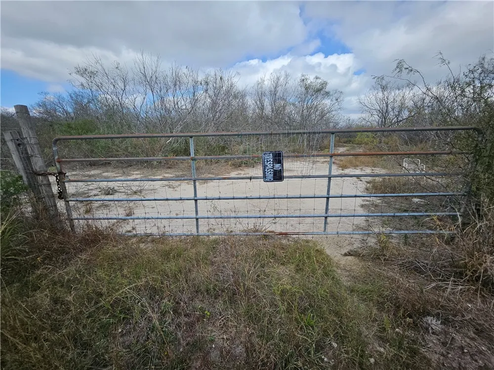 23354 County Road 1038 Mathis, TX 78368