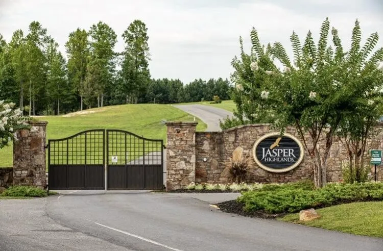 820 Cumberland Circle Jasper, TN 37347