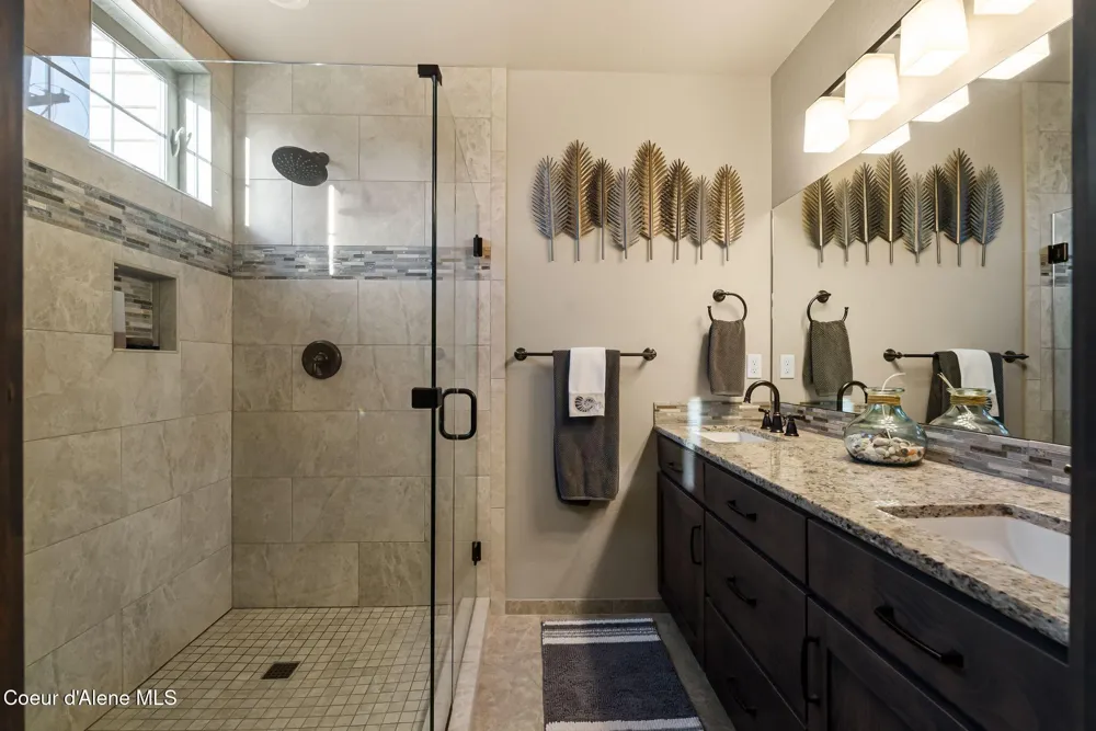 512 Guthrie Place #UNIT 702 Dover, ID 83825