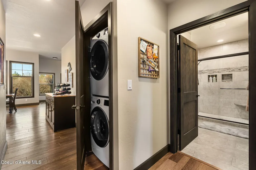 512 Guthrie Place #UNIT 702 Dover, ID 83825