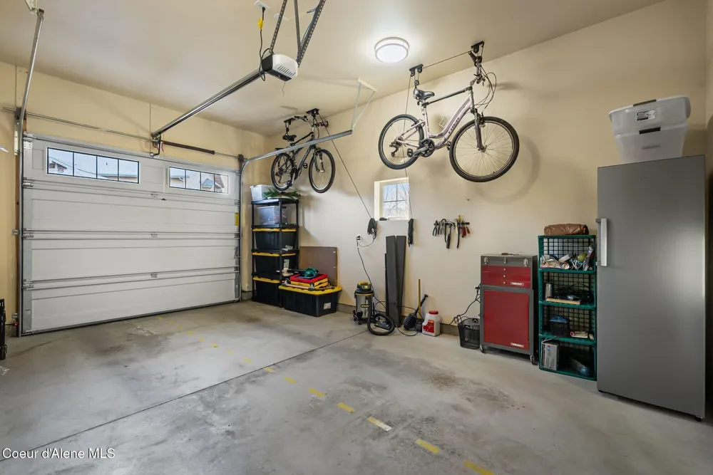 512 Guthrie Place #UNIT 702 Dover, ID 83825