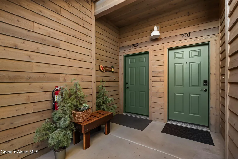 512 Guthrie Place #UNIT 702 Dover, ID 83825