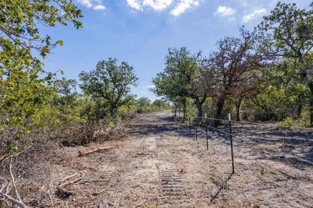 7 County Road 211 Smiley, TX 78159