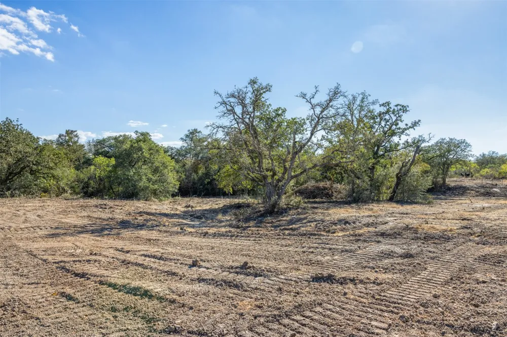 7 County Road 211 Smiley, TX 78159