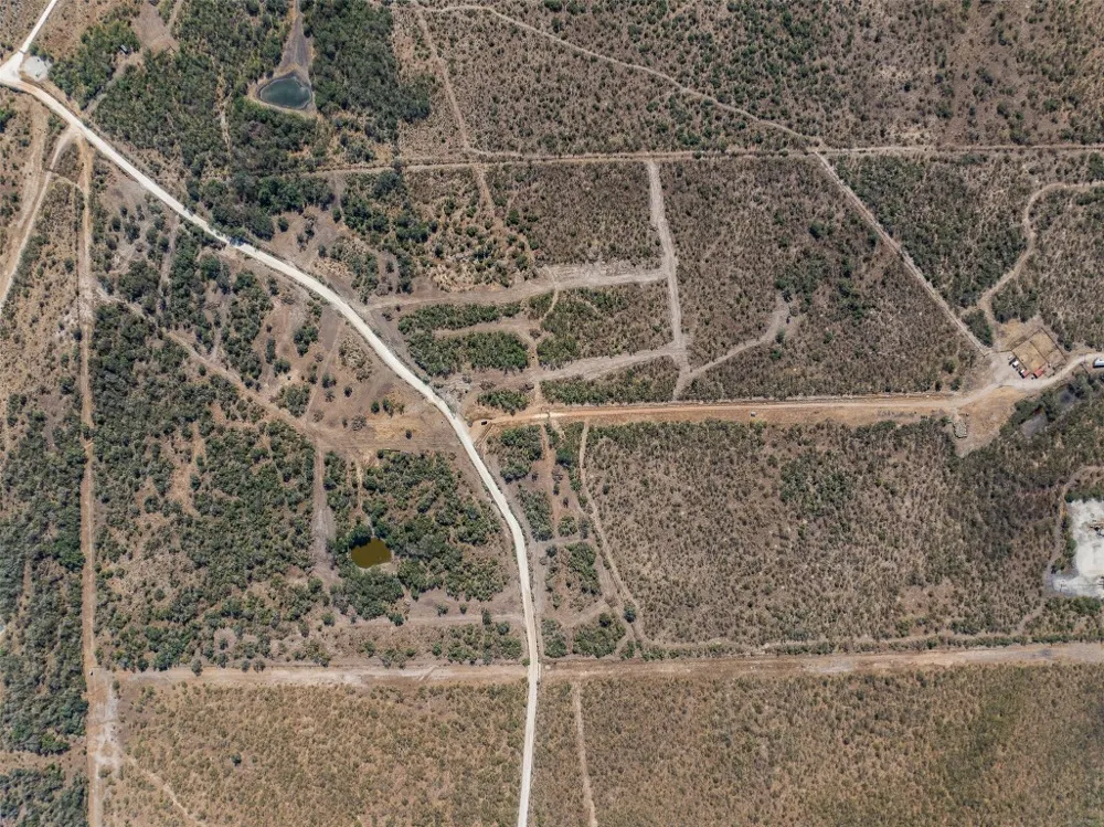 7 County Road 211 Smiley, TX 78159