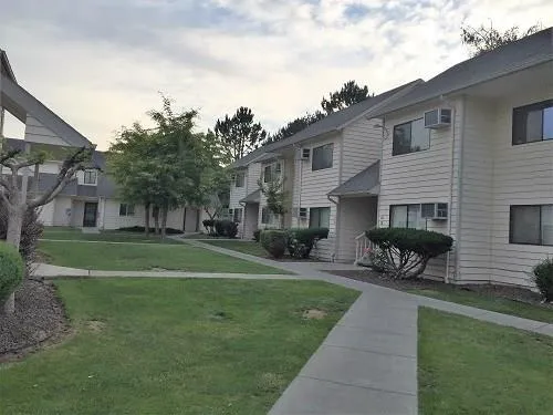 1314 North Avenue Sunnyside, WA 98944