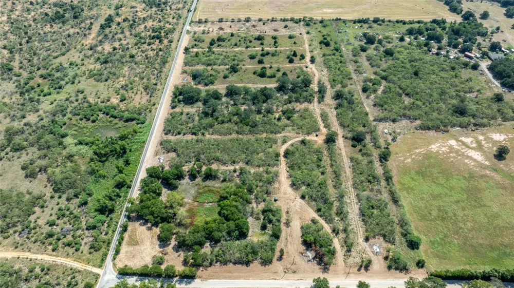 200 Tumbleweed Trail Dale, TX 78616