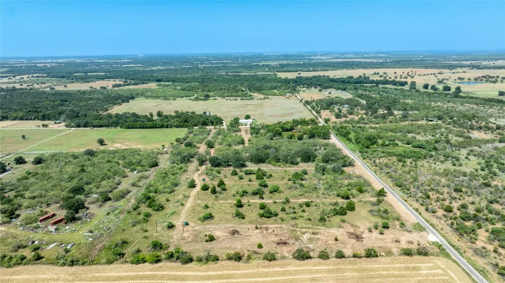 200 Tumbleweed Trail Dale, TX 78616