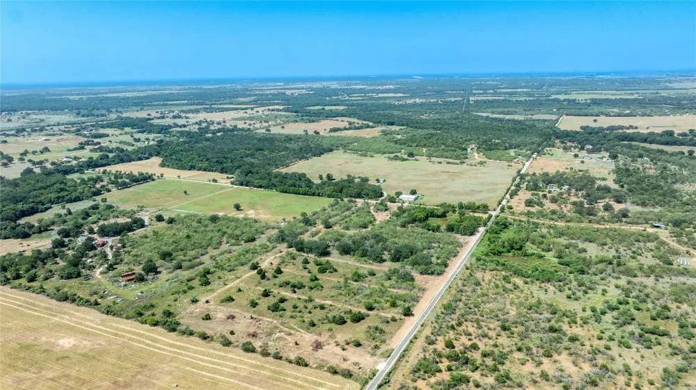200 Tumbleweed Trail Dale, TX 78616