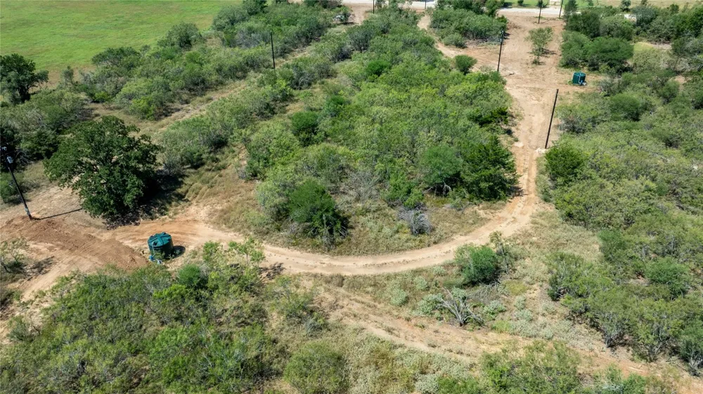 200 Tumbleweed Trail Dale, TX 78616