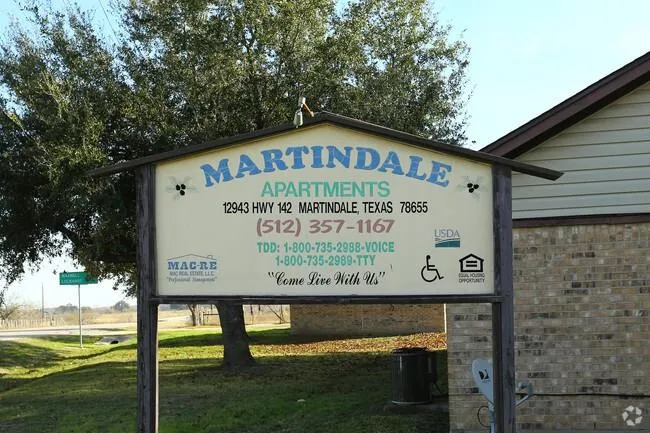 12943 Hwy 142 Martindale, TX 78655