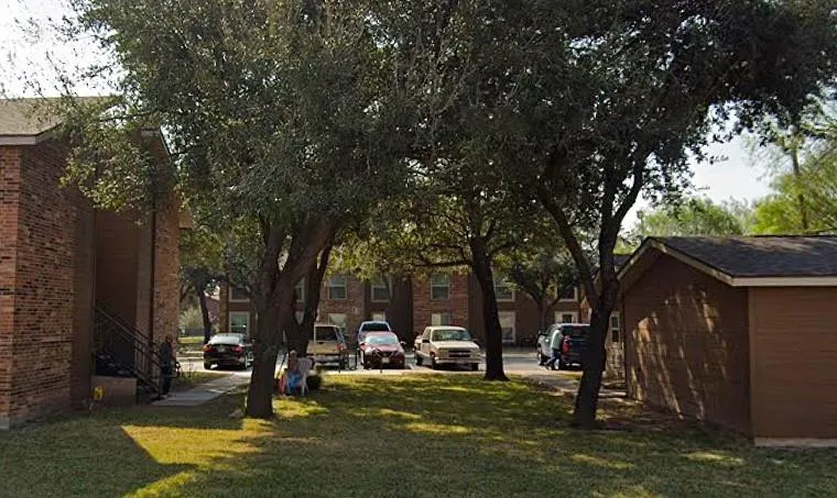 513 W Frontage St Donna, TX 78537