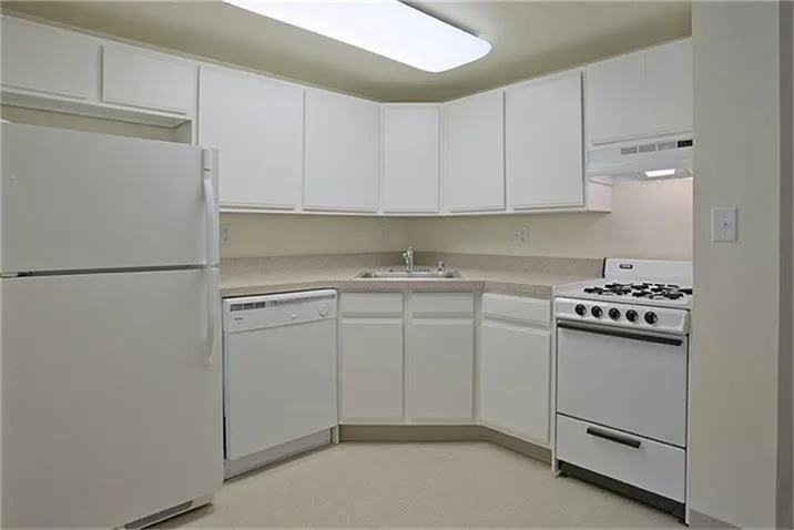 1100 S Adams Street Carthage, TX 75633