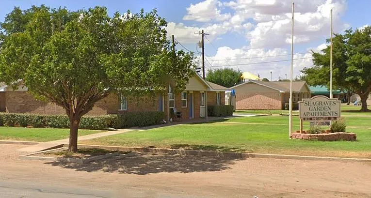 1100 12th St Seagraves, TX 79359