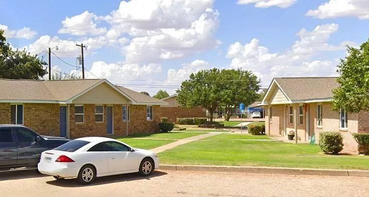 1100 12th St Seagraves, TX 79359