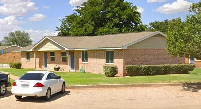 1100 12th St Seagraves, TX 79359