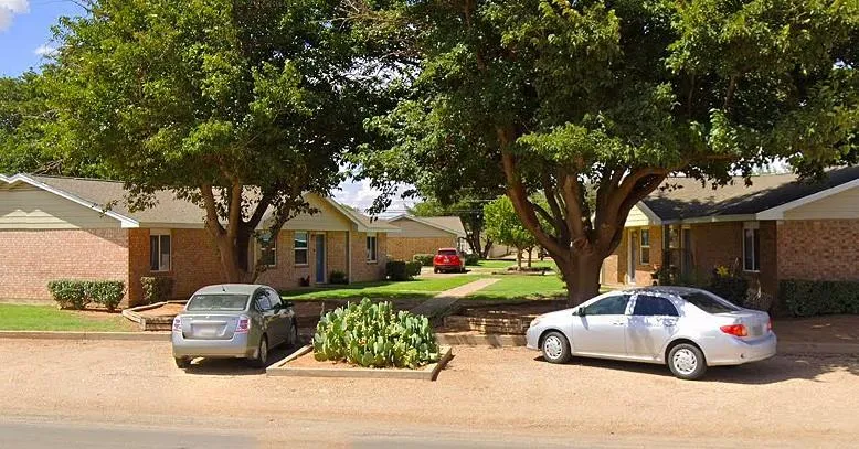1100 12th St Seagraves, TX 79359