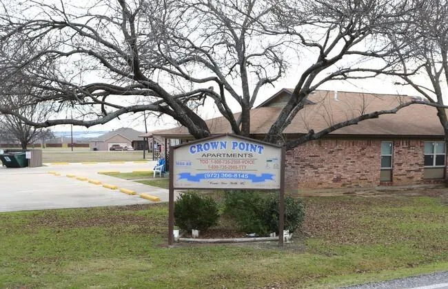 700 S Main St Venus, TX 76084