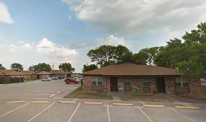 700 S Main St Venus, TX 76084