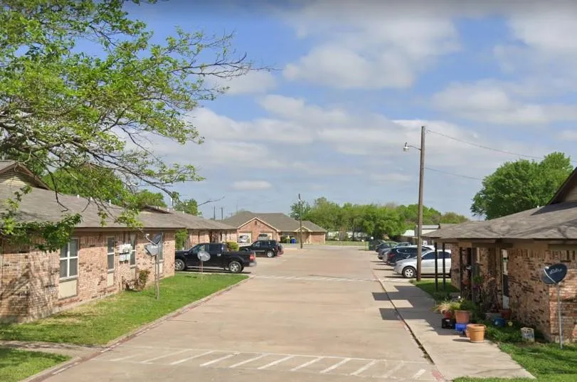700 S Main St Venus, TX 76084
