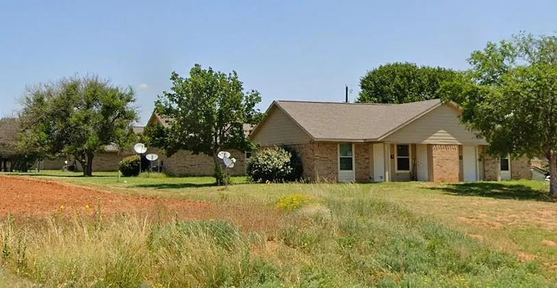 1324 E 10th Street Colorado City, TX 79512