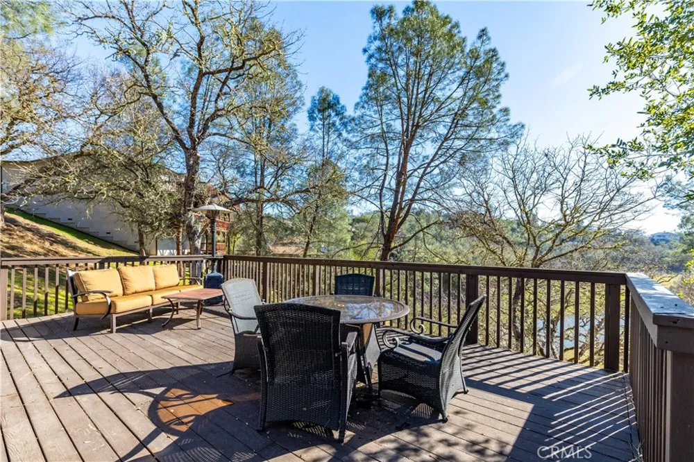 2627 Captains Walk Bradley, CA 93426