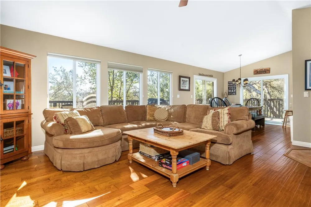 2627 Captains Walk Bradley, CA 93426