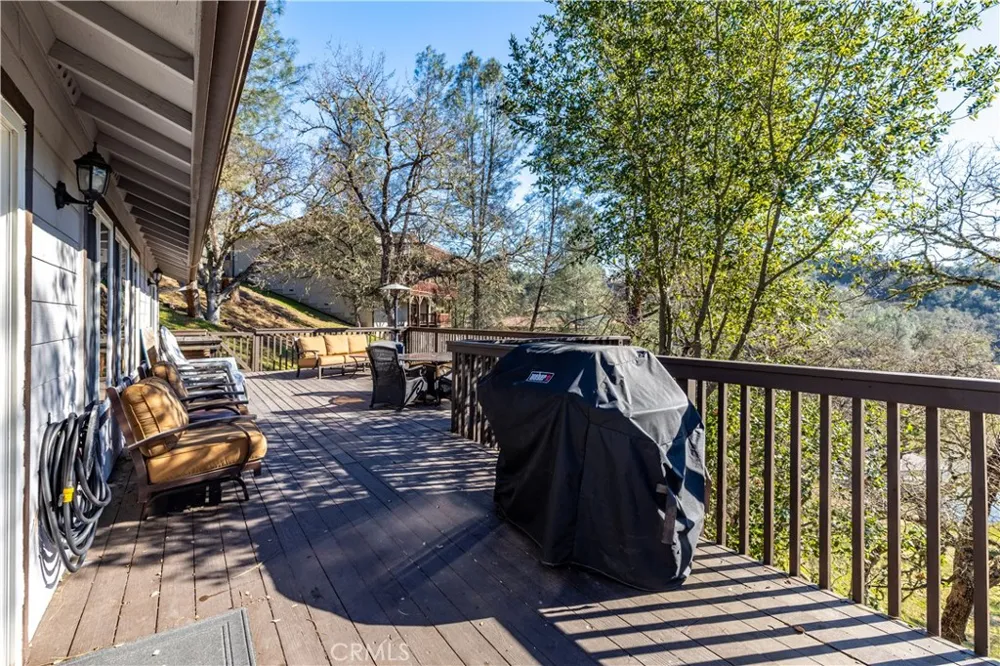 2627 Captains Walk Bradley, CA 93426