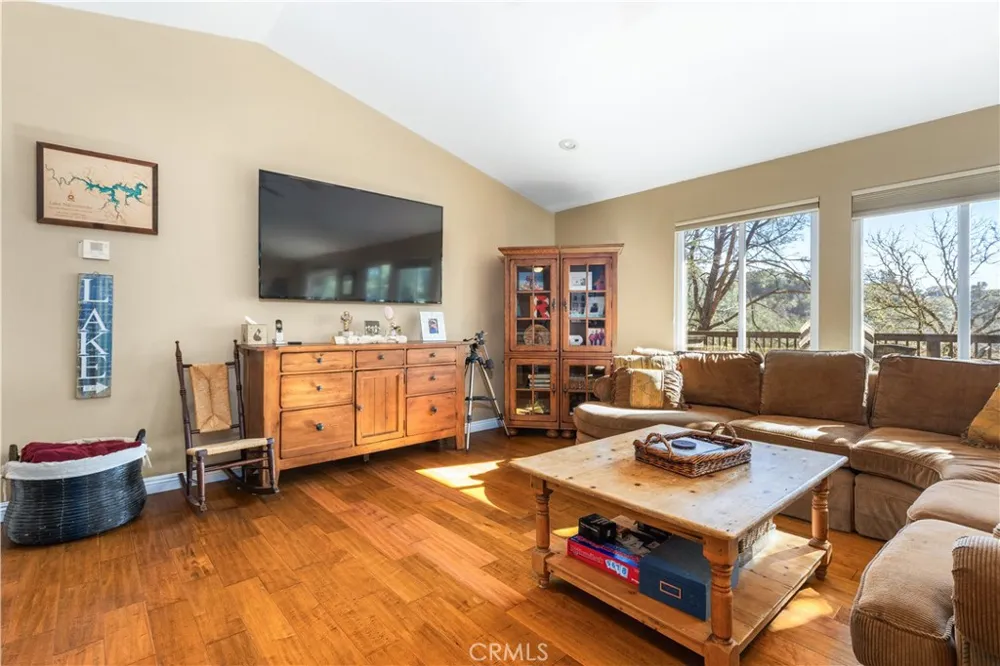 2627 Captains Walk Bradley, CA 93426
