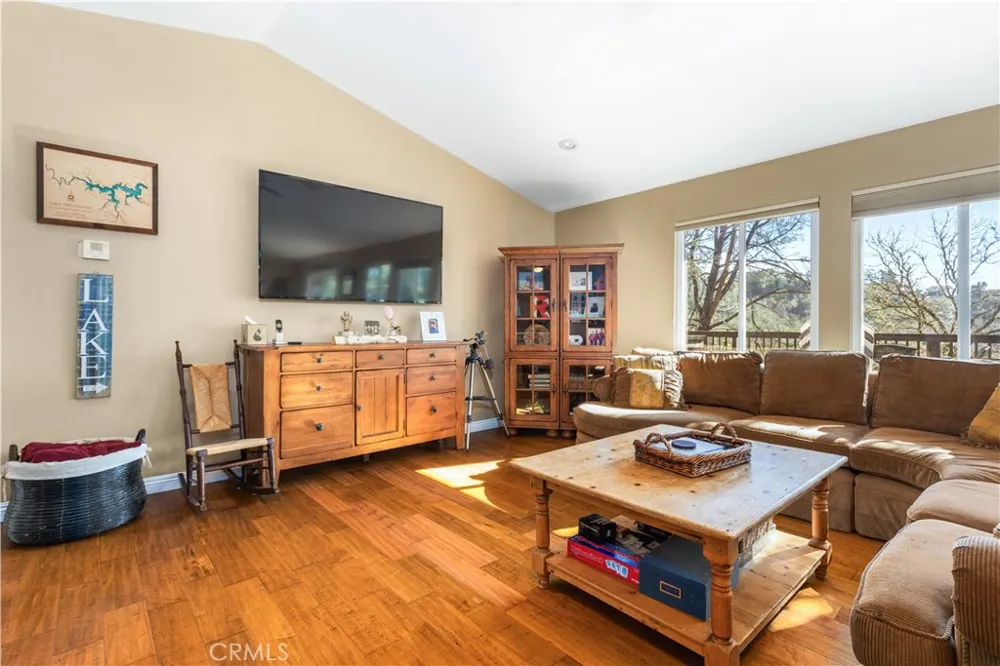 2627 Captains Walk Bradley, CA 93426