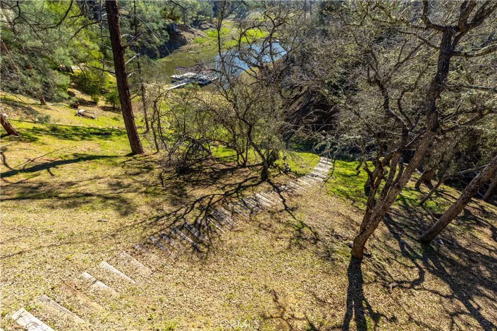 2627 Captains Walk Bradley, CA 93426