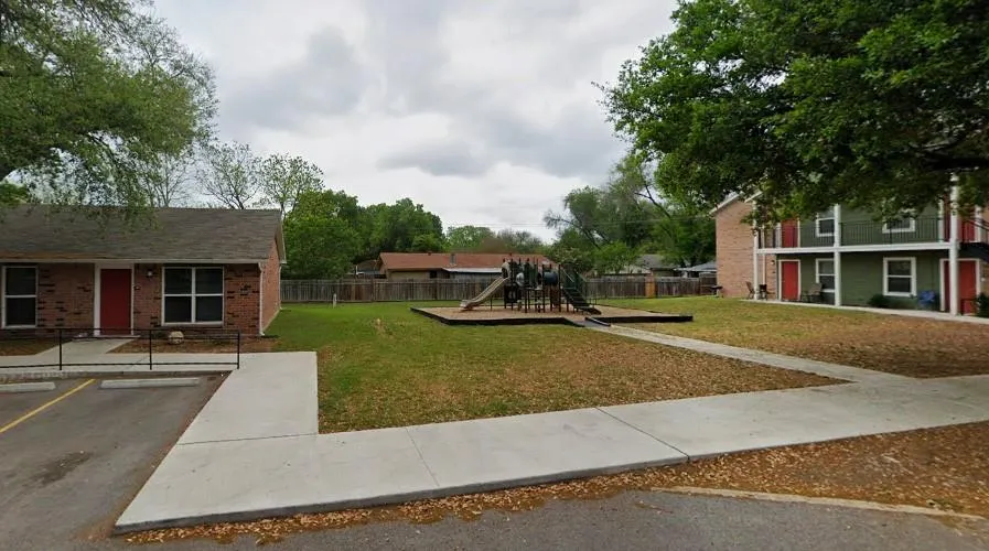 1910 Wilson St Bastrop, TX 78602
