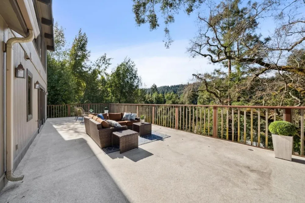 21386 Sunnyside Road Los Gatos, CA 95033
