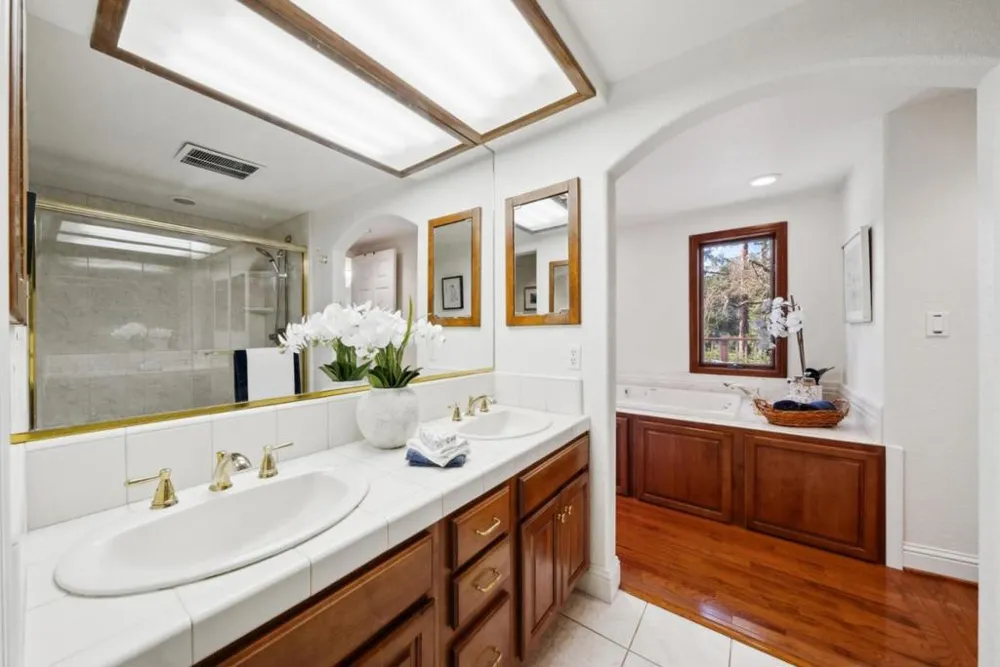 21386 Sunnyside Road Los Gatos, CA 95033