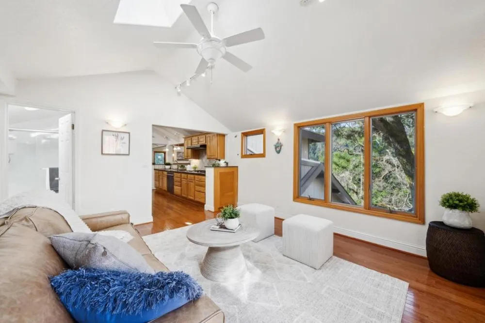 21386 Sunnyside Road Los Gatos, CA 95033