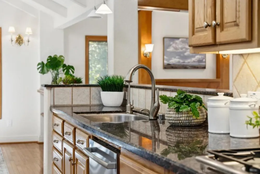 21386 Sunnyside Road Los Gatos, CA 95033