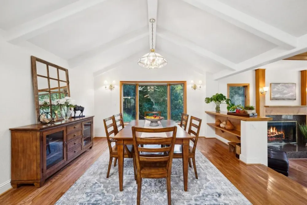 21386 Sunnyside Road Los Gatos, CA 95033
